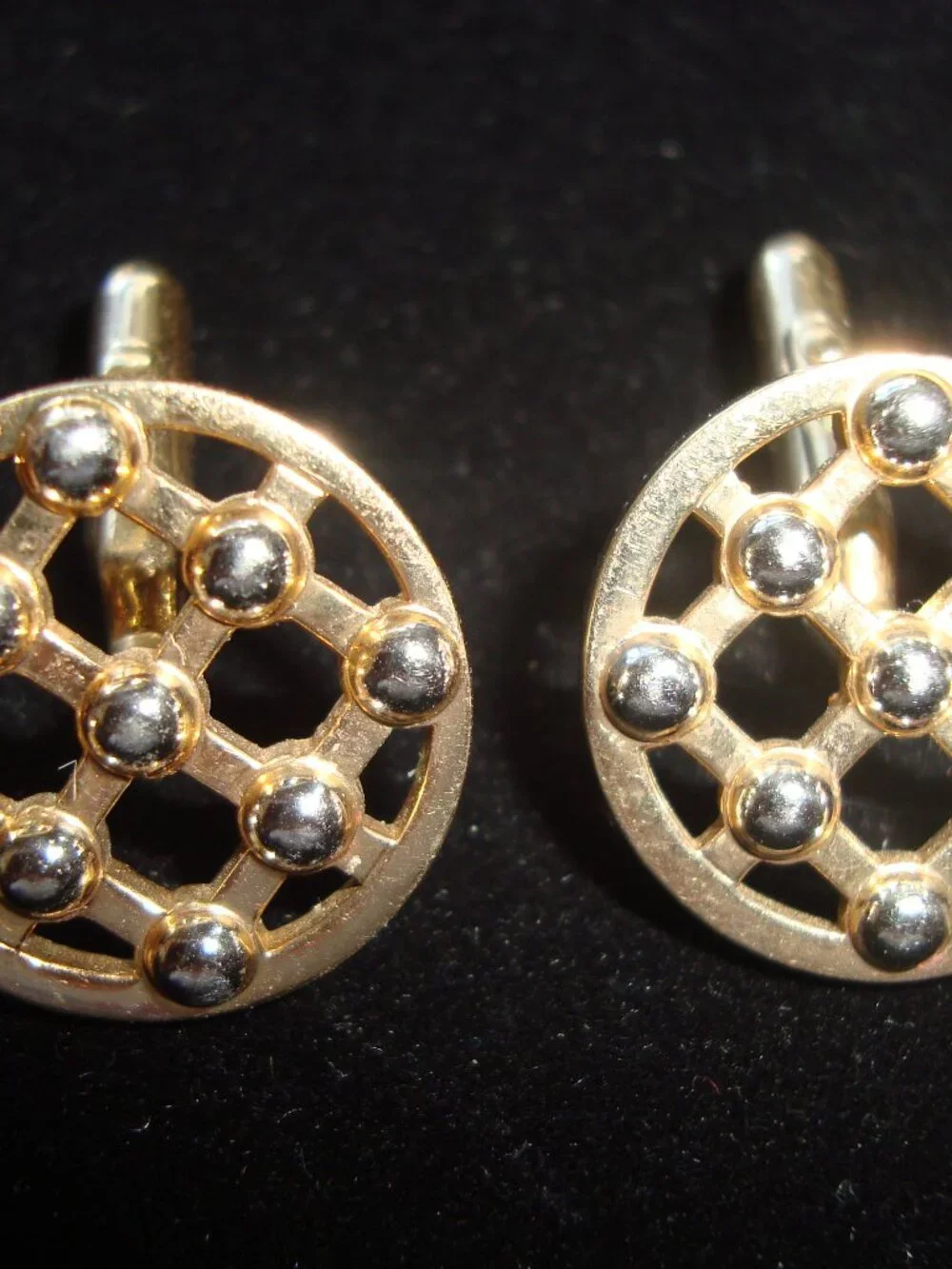 Vintage Swank Gold Tone Round Textured Silver Ball Grid Pattern Cufflinks Mens